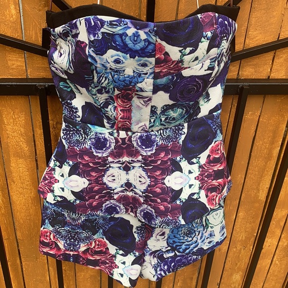💜 Party romper with purple flowers 💜 - Picture 3 of 10